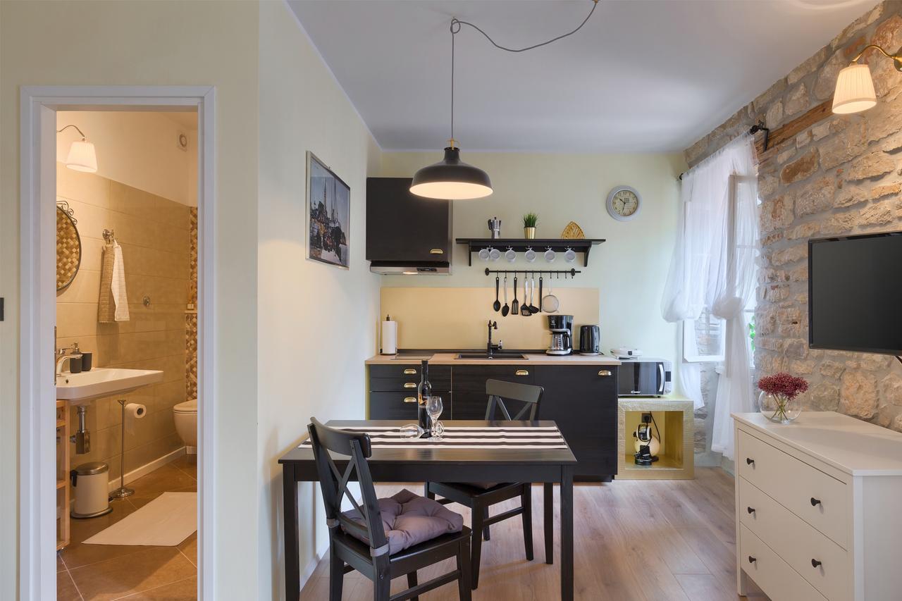 Luxury Apartment Fabris روفينج المظهر الخارجي الصورة