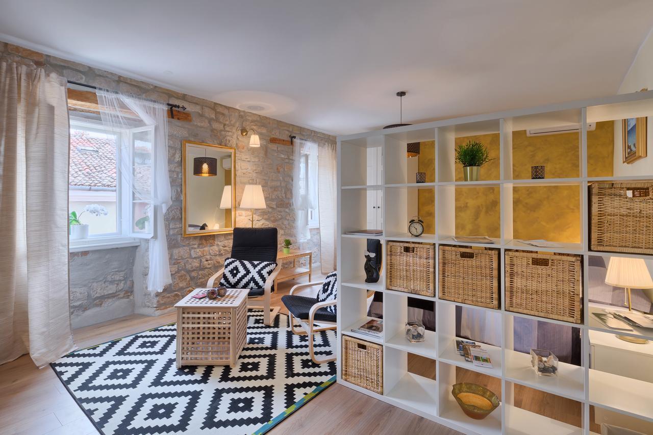 Luxury Apartment Fabris روفينج المظهر الخارجي الصورة